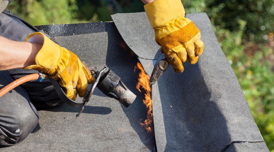 Expert flood damage restoration services in Woodland, IL